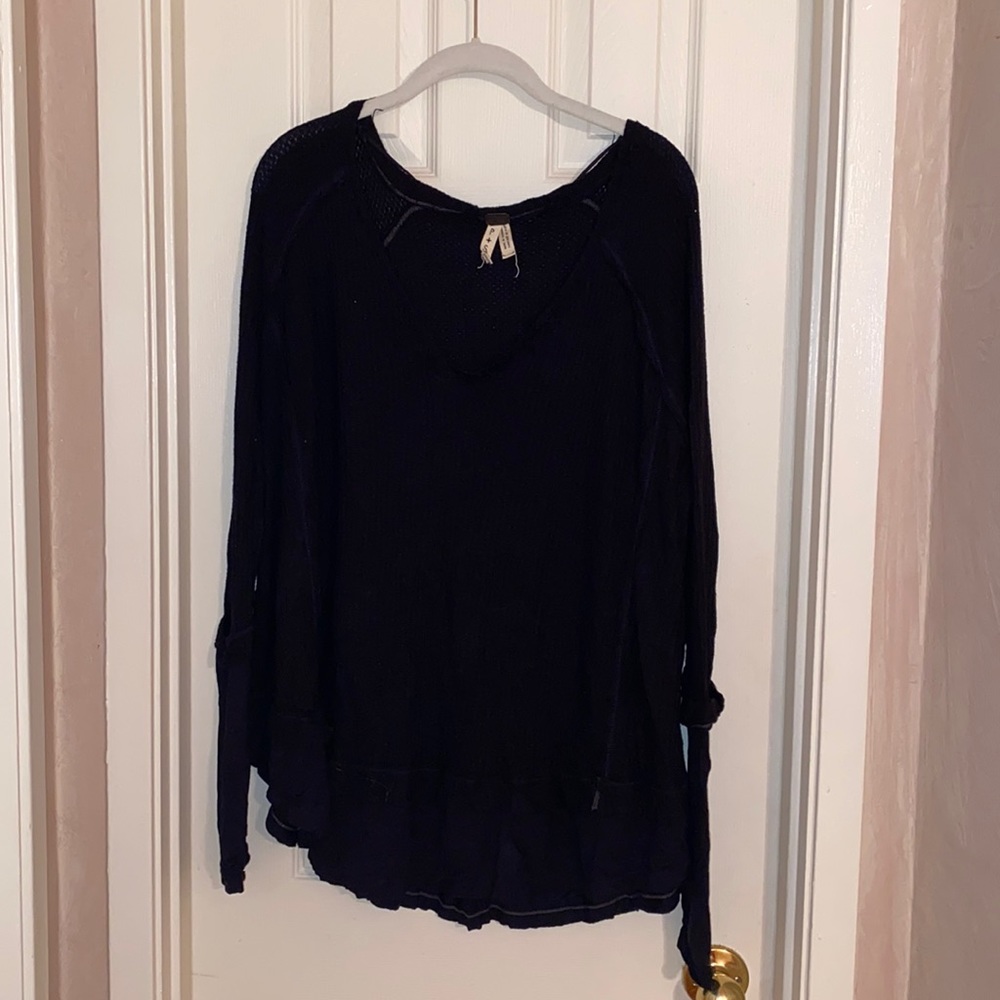 FREE PEOPLE - SMALL LONG SLEEVE